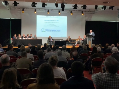 conference3.jpg