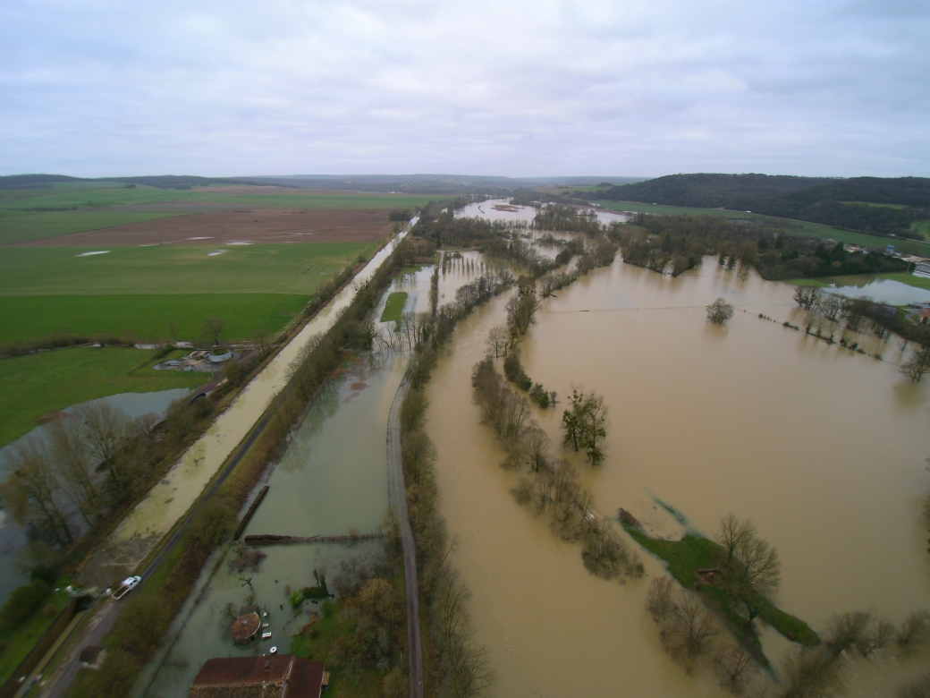 Crue de janvier 2018 sur la Marne avec le canal Champagne Bourgogne en rive gauche